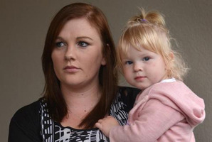 Solo mother Nikkita Burgess-Moyle with her daughter Poppy. Photo / Peter McIntosh