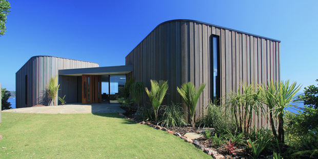 A property in Onetangi.
