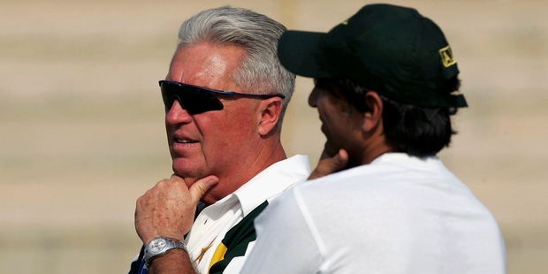 Bob Woolmer dies