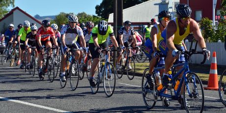 http://media.nzherald.co.nz/webcontent/image/jpg/20154/SCCZEN_CHBS270115tour3_460x230.jpg