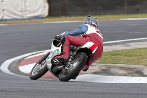 Dave Keenan on his way to winning the Australian 250 Post Classic Historical Championship last month. Photo/Russell Tovey