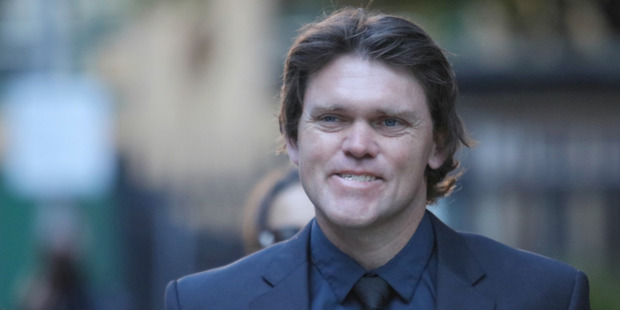 Lou Vincent rejected as firefighter over Cairns trial - National - NZ Herald News