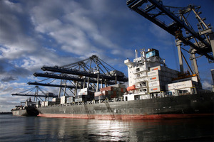 Exporters will welcome a continuing slide in the value of the NZ dollar. Photo / NZ Herald