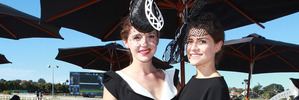 Winner of Viva Prix de Fashion at Ellerslie TV 3 Derby day. Charlotte Moor (25) and sister Olivia Moor (24), who has won the competition previously. Photo / Norrie Montgomery