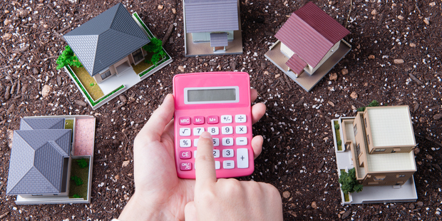 Accountants and online IRD information offer explanations of legal rental requirements.