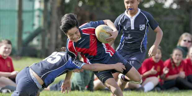 UK doctors and academics argue two thirds of injuries in youth rugby and most concussions are down to tackles.