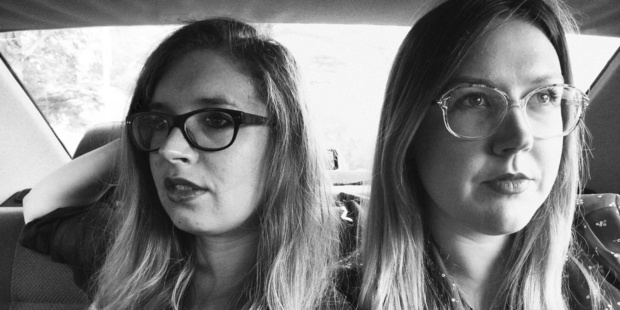 Nadia Reid and Ivy Rossiter (left). Photo / Supplied