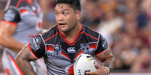 Shaun Johnson says he needs to better read the play of new Warriors hooker Issac Luke. Photo/Getty.