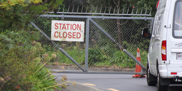 The accident happened at the Envirowaste refuse station off Constellation Drive in Mairangi Bay. Photo / Daniel Hines
