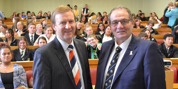 DROPPING IN: Health Minister Jonathan Coleman (left) and Whanganui MP Chester Borrows visit a group of nearly 100 students at Whanganui Hospital.PHOTO/SUPPLIED