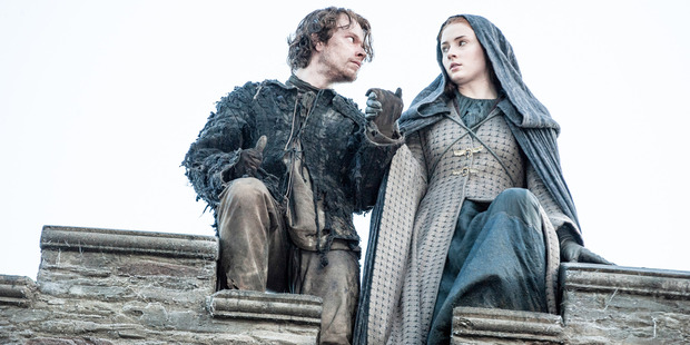 Alfie Allen as Theon Greyjoy/Reek and Sophie Turner as Sansa Stark in the final episode of the 5th Season of Game of Thrones.
