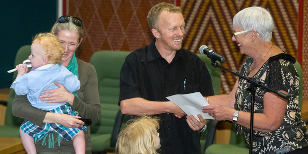 KIA ORA: Michael Rayner (centre) with wife Abi Banforth (left) and their children Tobias Rayner, 1, and Arieana Rayner, 4, with Rotorua mayor Steve Chadwick. PHOTO/STEPHEN PARKER