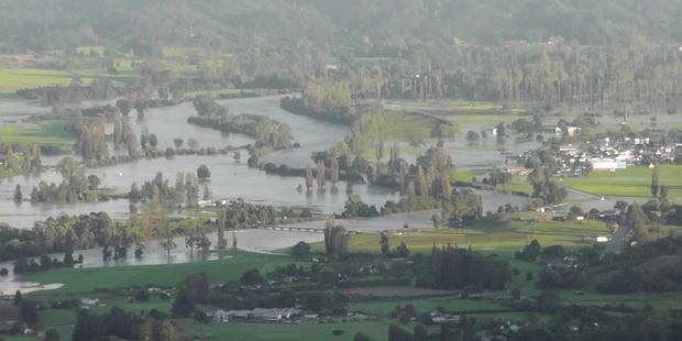 Flooding in Takaka. Photo / Sian Clement