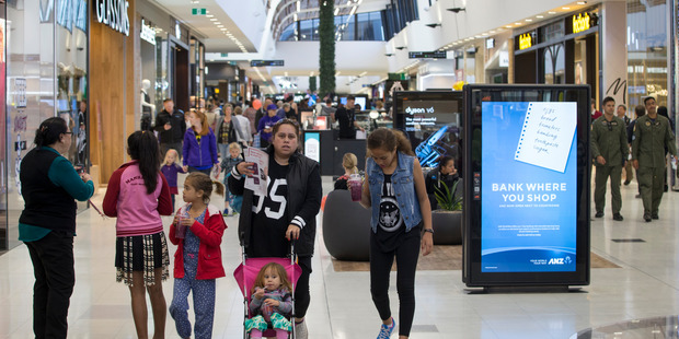 Retailers are reporting long, quiet periods at the new NorthWest mall in Auckland's Photo / Greg Bowker