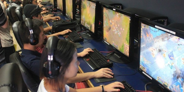 Students at UC Irvine playing League of Legends at the Student Centre which is due for a massive upgrade. Photo / UCI