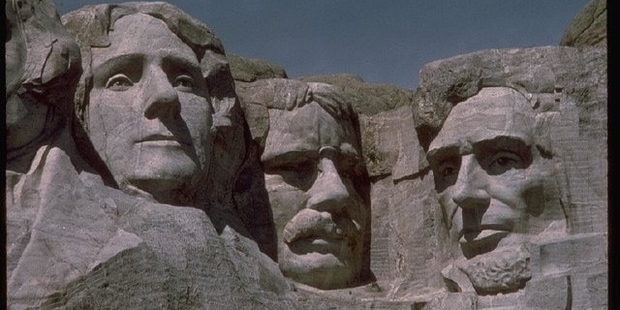 Visitors to Mt Rushmore in South Dakota get sidetracked by a GPS fault that leads them to a retreat centre centre nearby.