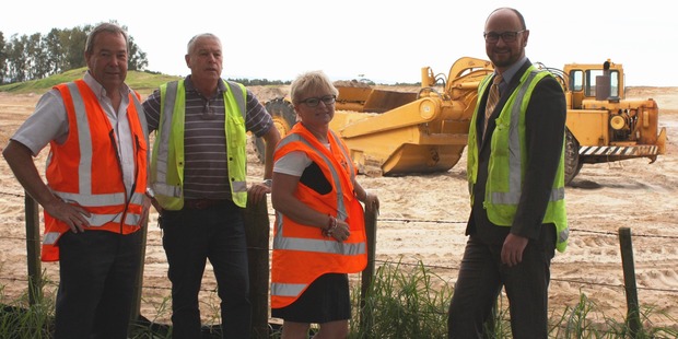 L-R John Middleton and Rick Hannay from PEERS Group; Tauranga City Councillors Leanne Brown and Steve Morris. Photo/supplied