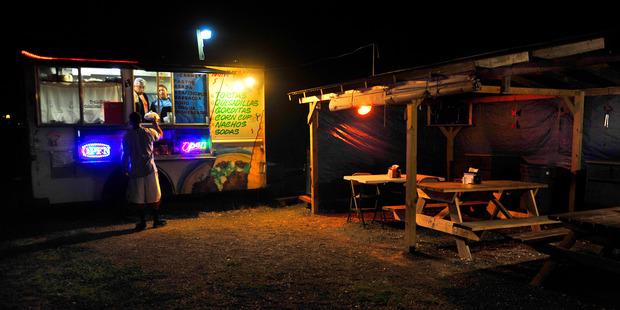 This food truck in Pleasanton, Texas, was once so busy with oil workers it would run out of food, its owner said. Washington Post Photo / Michael S. Williamson