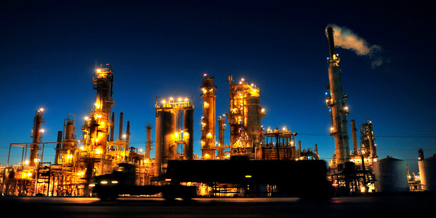 Valero Energy spent $50 million to improve its refinery in Three Rivers, Texas, before oil prices plunged. Washington Post photo / Michael S. Williamson