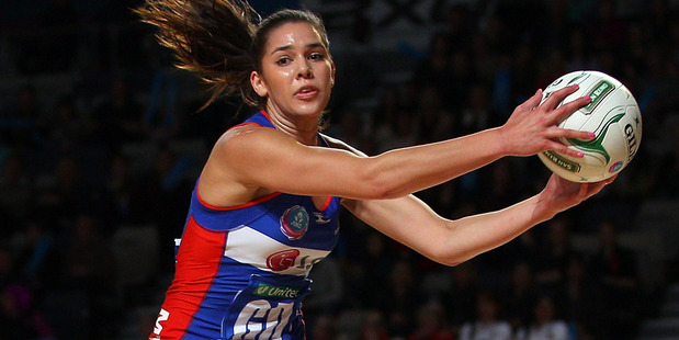 Kayla Cullen of the Mystics looks to pass the ball. Photo / Getty