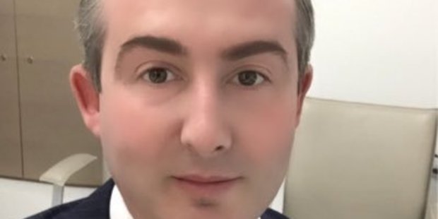 An investigation by The Sunday Times has found that Dr Mark Bonar charges sports stars thousands of pounds for illicit drug programmes. Photo / Twitter.
