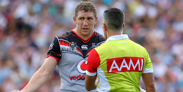 Ryan Hoffman of the Warriors questions a decision during his side's NRL match against the Roosters. Photo / Getty