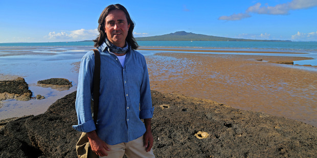 Oscar hosts TV show Coast New Zealand.
