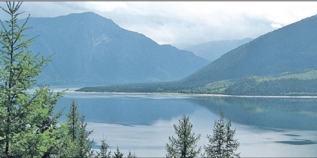 Upper Arrow Lake, where Laura Letts-Beckett drowned.