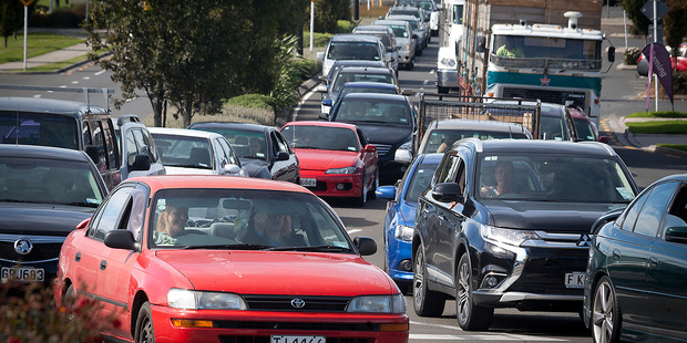 Traffic banked up on SH2 at Bethlehem. Photo/Andrew Warner.