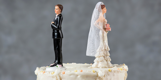 Don't try to learn to commit while in a committed relationship, advises author and comedian Jen Kirkman. Photo / iStock