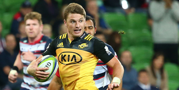 Beauden Barrett of the Hurricanes breaks away. Photo /Getty