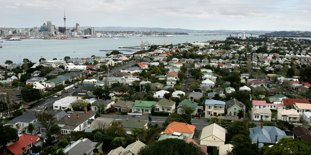 Landlords looking to increase rent were also required to give tenants 50 days notice. Photo / NZME.