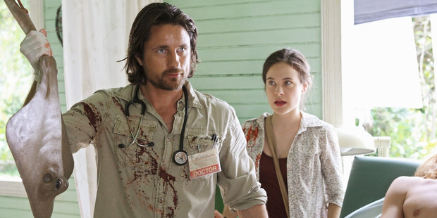 Martin Henderson in Off the Map.