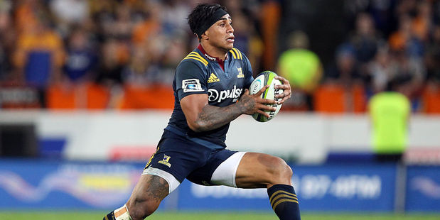 Malakai Fekitoa on the attack for the Highlanders. Photo / Getty
