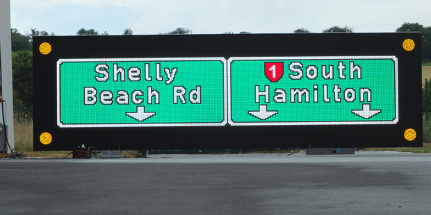 New motorway signs that are about to be rolled out by NZTA. Photo / NZTA