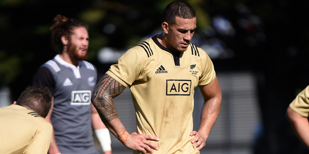New Zealand had to operate with 11 men on day three as Sonny Bill Williams was out with a knee injury. Photo / George Novak