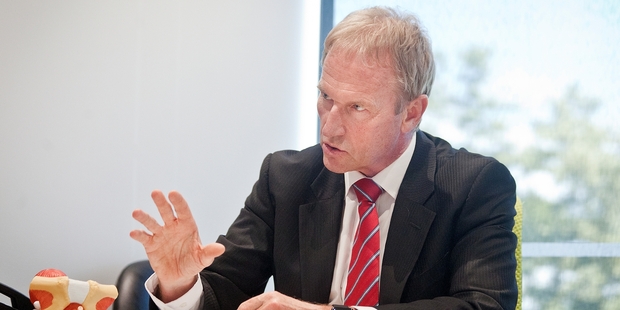 Peter Gilling was awarded the Excellence in Surgical Research Award.