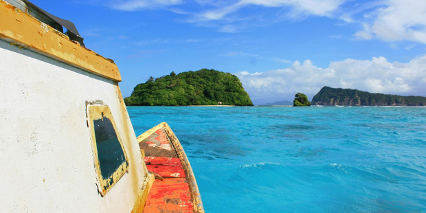 The island Apolima-tai is to the right, and Savai'i is in the distance.