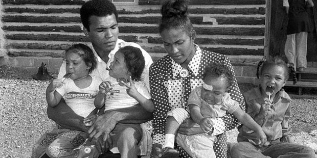 Muhammad Ali with his second wife Belinda Boyd and their four children. Photo / Getty Images