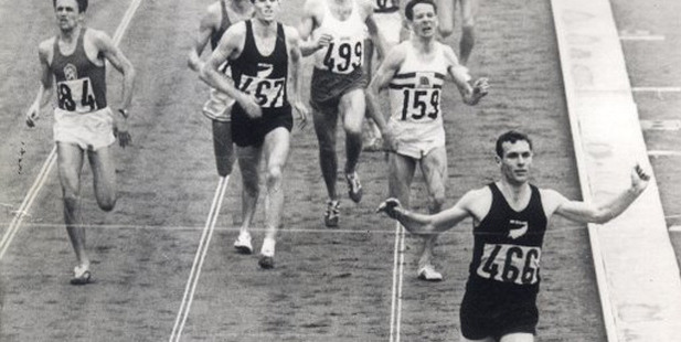 Peter Snell takes gold during the 1500m event at Tokyo. Photo / Herald Archive