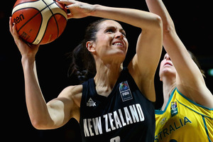 Natalie Taylor of the Tall Ferns drives to the basket against Australia. Photo/ Getty Images
