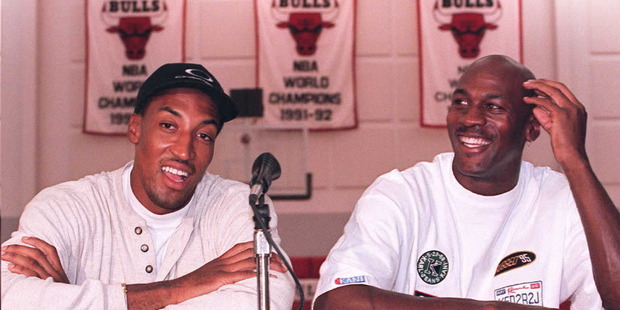 Chicago Bulls stars Michael Jordan (R) and Scottie Pippen (L) laugh at a media conference during their playing days. Photo / Getty Images