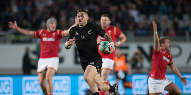 Wales players appeal to referee Wayne Barnes after New Zealand All Blacks 1st-five Aaron Cruden throws the pass that was deemed forward to TJ Perenara. Photo / Brett Phibbs.