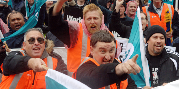 EPMU protestors at a 2006 rally protesting against a 90-day trial period for workers. Research shows the new rules have had little effect - either positive or negative. Photo / Ross Setford