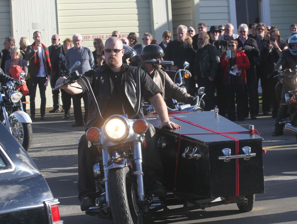 Bikers join big turnout at service for former Carterton mayor Gary McPhee