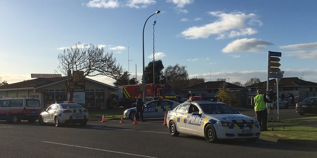The man at the centre of the standoff was in contact with family and friends before handing himself in. Photo / Solbin Kang