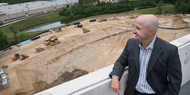 Maryland Live Casino general manager Rob Norton looks over construction of a 17-story hotel as the casino expands operations. Photo / The Washington Post