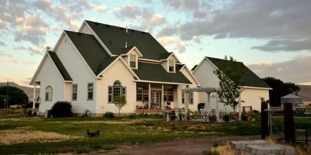 Victorian Farm, Tremonton, has horses, a pony, sheep, chickens, ducks, and a couple of turkeys. Photo / Airbnb