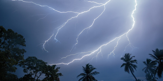 So reliable is the lightning that small tourism operators have built an income around it. Photo / Fernando Flores, Flickr