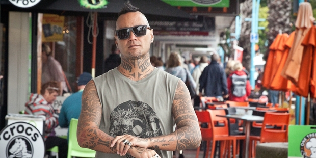 Tiki Taane will play at the outdoor concert in Tauranga at the end of the year.
